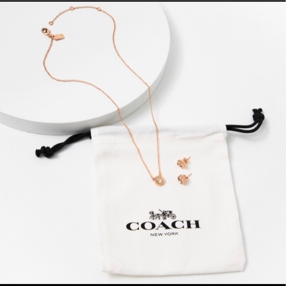 Coach Open Circle Necklace & Tea Rose Stud Earrings Set in Rose Gold NWT - Picture 1 of 7